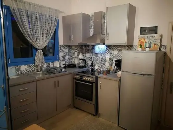 Odyssey Apartment in Armeos - Mutfak