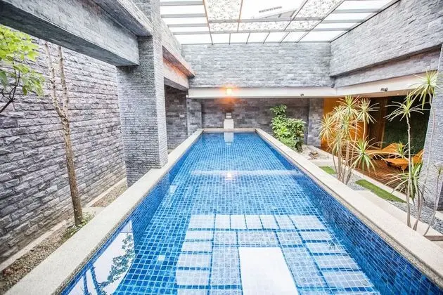 OHYA Chain Boutique Motel-Taoyuan - Havuz