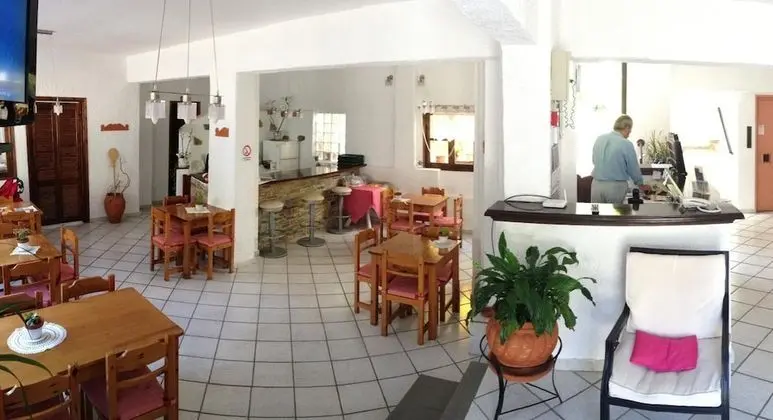 Oinoi Hotel - Yerinde Yemek