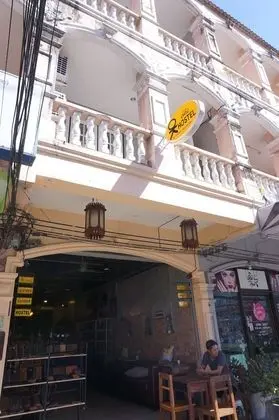 Ok Chic Phuket Hostel - Dış Mekan