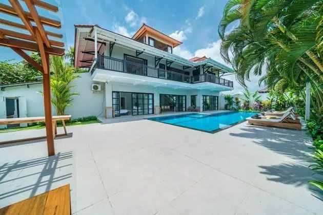 Villa Okenada