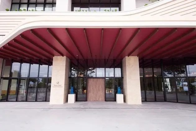 Okinawa Prince Hotel Ocean View Ginowan - Dış Mekan