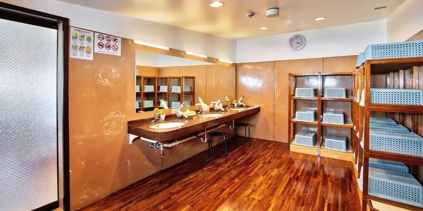 Okinawa Sunplaza Hotel - Havuz