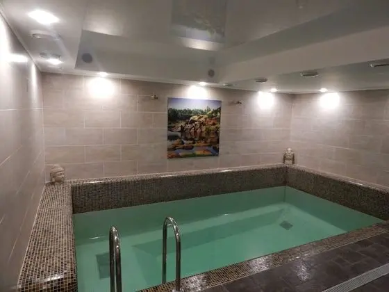 Oktyabrskaya Hotel - Havuz