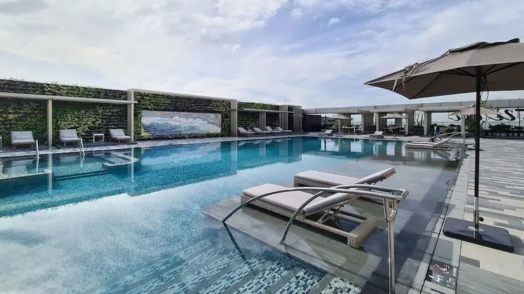 Hotel Okura Manila - Havuz