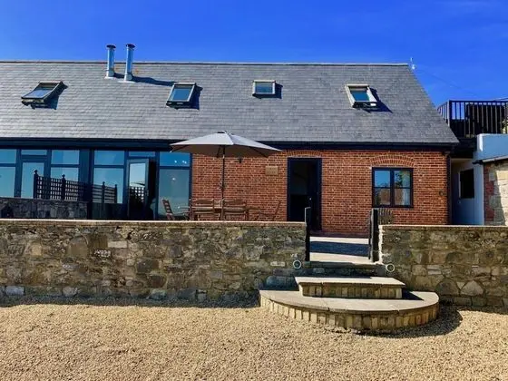 Old Byre is a Stunning Dog Friendly Barn Conversion Sleeps 6