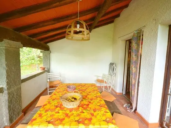 Old Estate With all Adorable Holiday Houses in the Wooded Hills With Shared Pool - Yerinde Yemek