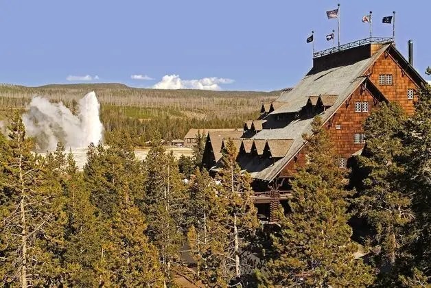 Old Faithful Inn - Inside the Park