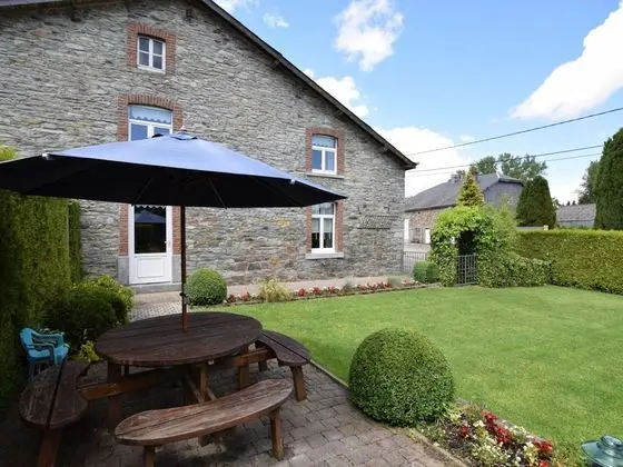 Old Farmhouse Carefully Restored, in a Peaceful Ardennes Village - Dış Mekan