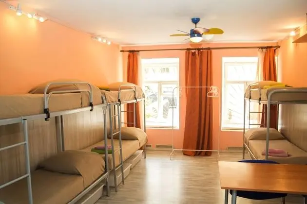 Old Flat Guest house na Zhukovskogo