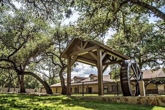 Old Mills Resort OM A4