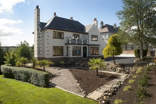 The Old Mount Manor, Causeway Coast