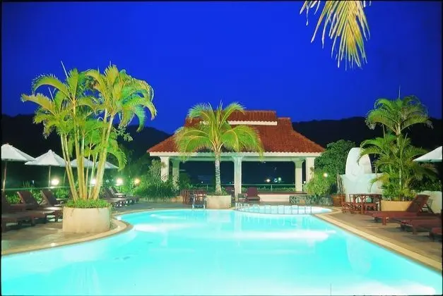 The Old Phuket - Karon Beach Resort - Havuz