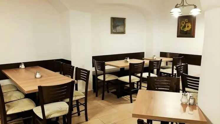 Old Prague House - Yerinde Yemek