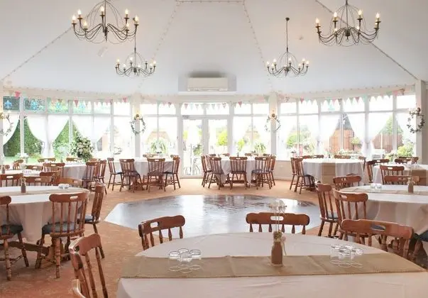 The Old Rectory Hotel - Yerinde Yemek