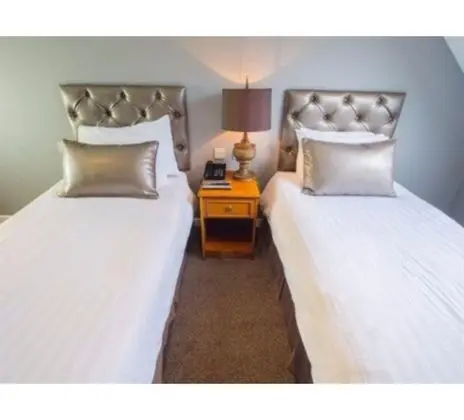 The Old Red Lion Inn