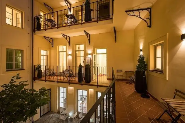 Old Royal Post Hotel - Dış Mekan
