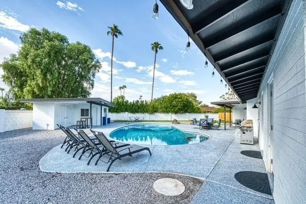 Old Scottsdale Retreat - Havuz