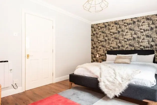 The Old Station House - Stylish & Central 2bdr Apartment - Oda