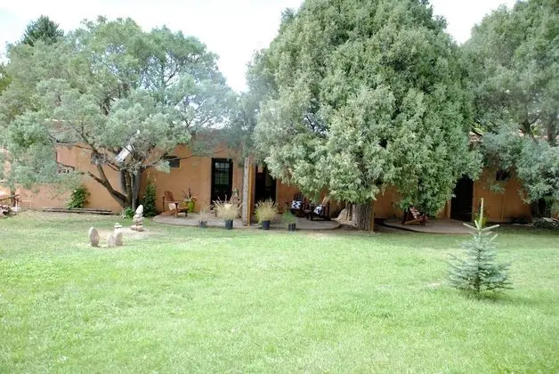 Old Taos Guesthouse B&B - Dış Mekan