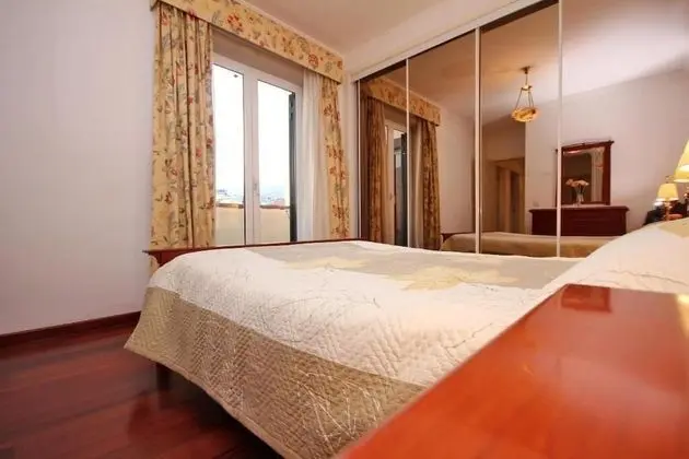 Old Town Apartment Sea View - Oda