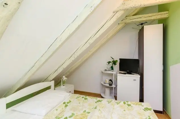 Old Town Baroque Palace Accommodation - Oda