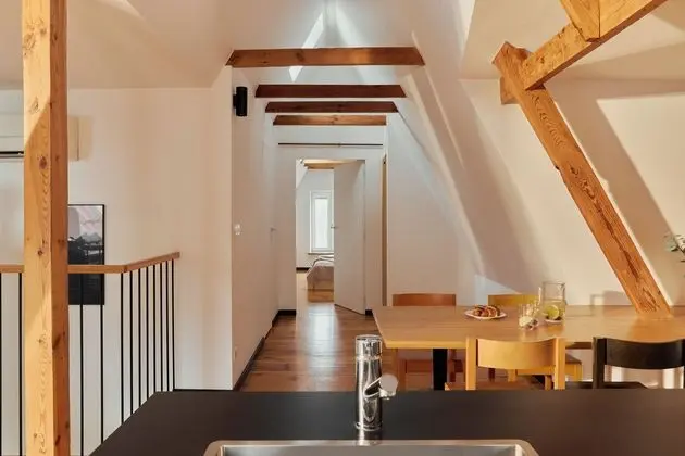 Old Town Rooftop by Downtown Apartments - Yerinde Yemek