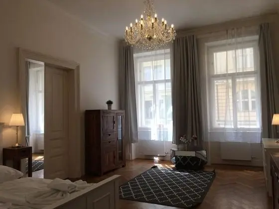 Old Town Square Corner Apartment - Öne Çıkan Resim