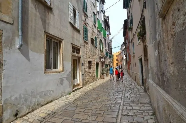 Old Town Švalba Apartments - Dış Mekan
