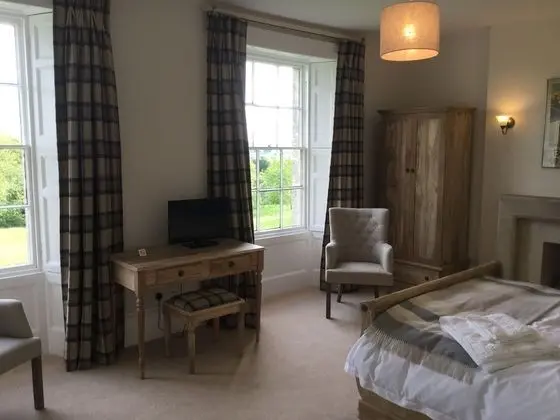 The Old Vicarage at Oakridge - Oda