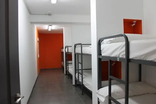 Olé Backpackers Hostel - Oda
