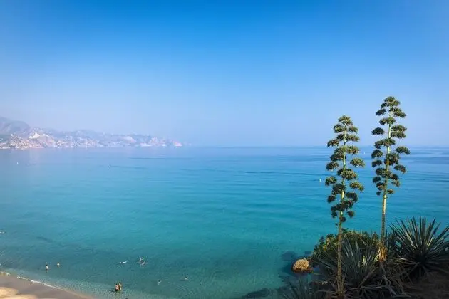 Olee Torrox Costa Holiday Rentals - Plaj