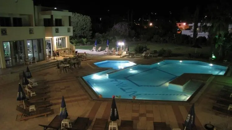 Olga's Paradise Hotel Apartments - Havuz