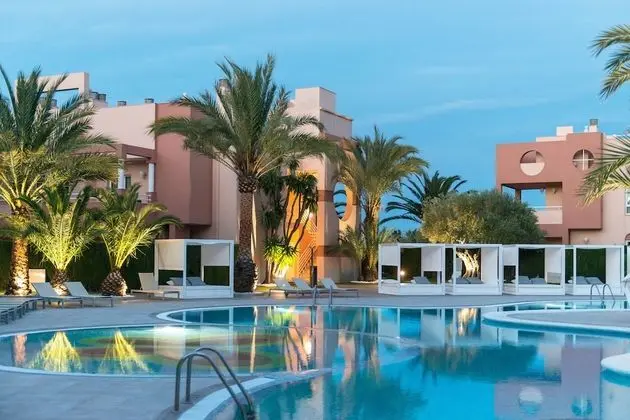 Oliva Nova Golf Beach & Golf Hotel - Havuz