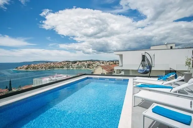 The Olive Exclusive holiday home - Havuz