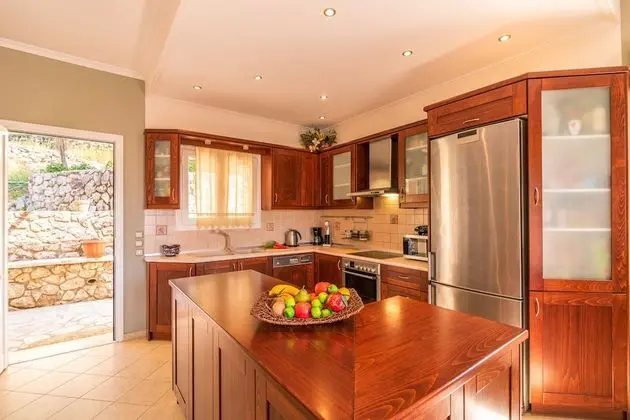The Olive Grove Cottage By Konnect - Mutfak