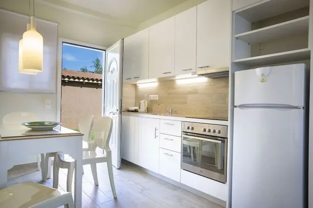 Olive Grove Studios & Apartments - Mutfak