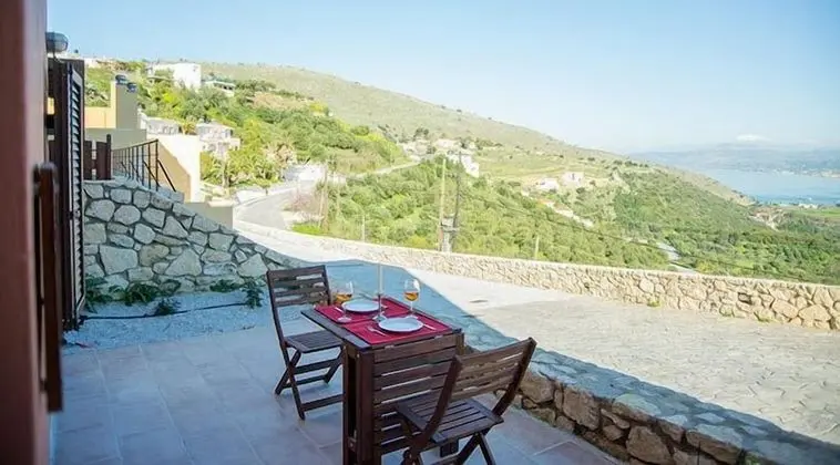 Olive Lemon-Morfi Village