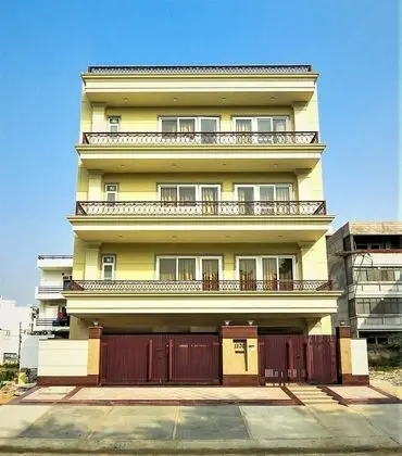 Olive Service Apartment-Golf Course Road