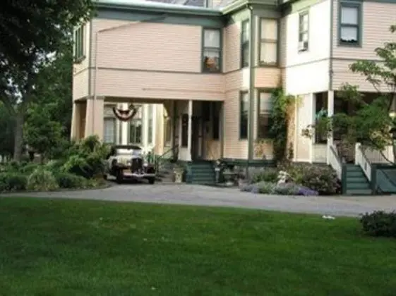 Oliver Inn Bed and Breakfast