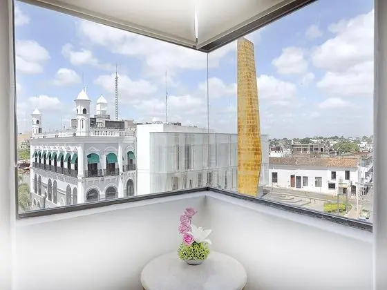 Olmeca Plaza Urban Express Hotel