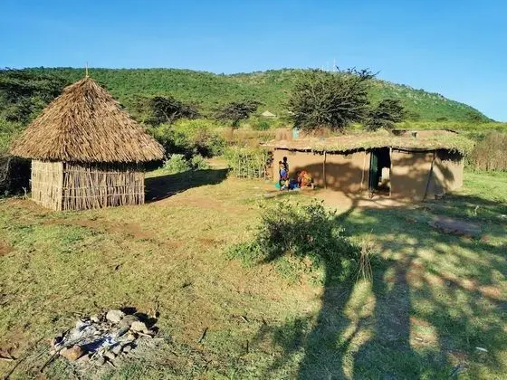 Olonyori Maasai House