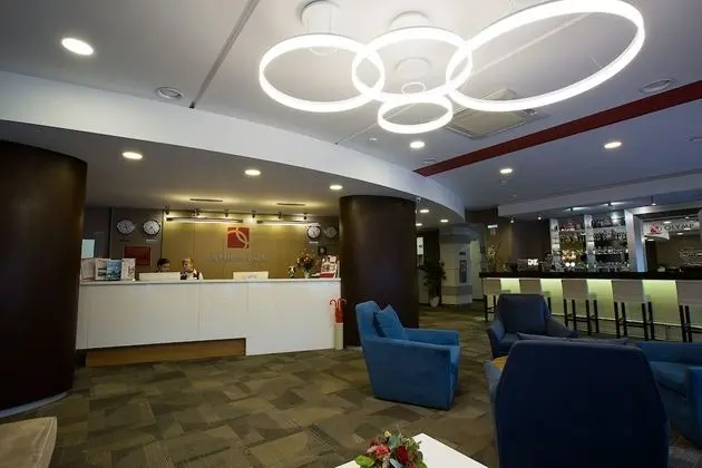 Olymp Plaza Hotel - Lobi