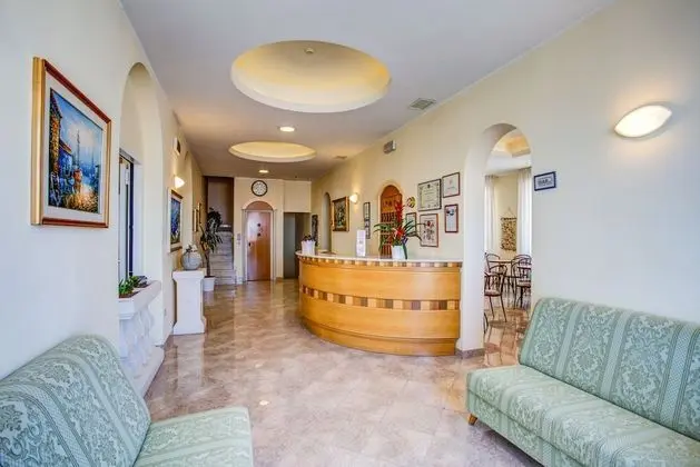 Hotel Olympia - Lobi