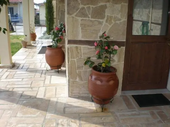 Olympia Guesthouse - Dış Mekan