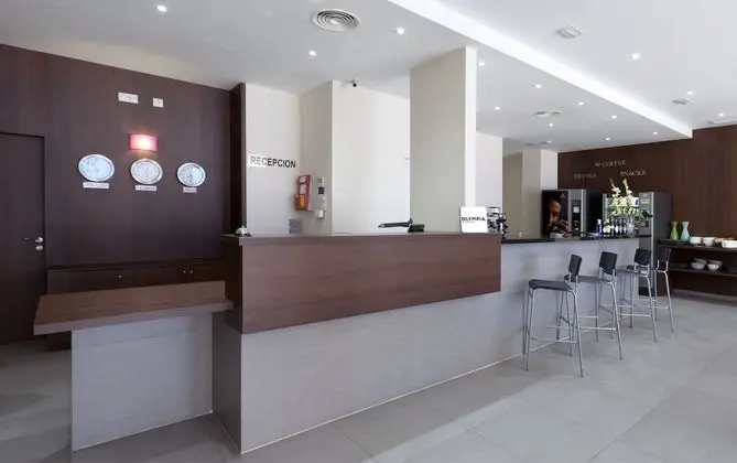 Hotel Olympia Universidades - Lobi