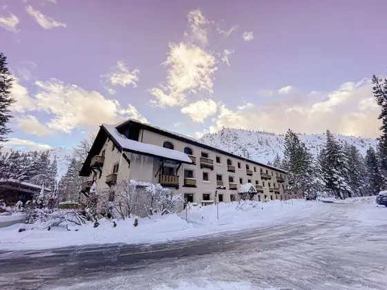 Olympic Village Inn - Extra Holidays