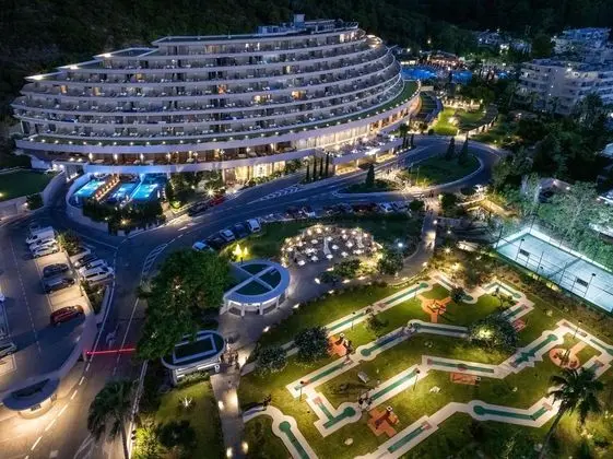 Olympic Palace Resort Hotel & Convention Center - Dış Mekan