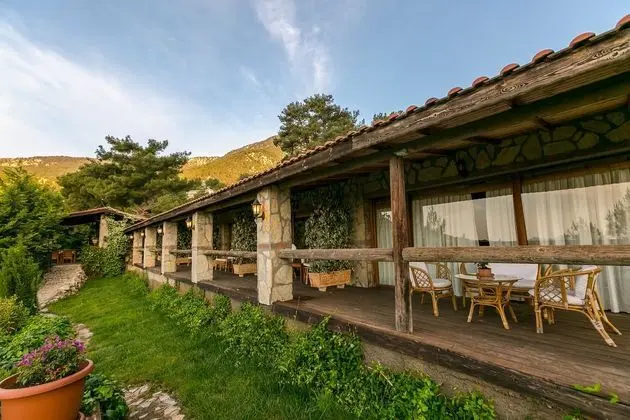Olympos Mountain Lodge (12+)