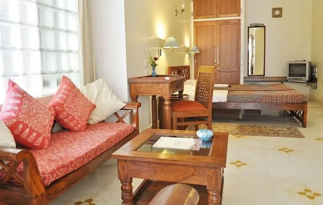 Om Niwas Suite Hotel - Oda